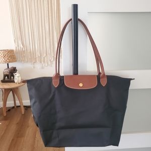 Le pliage Longchamp large navy bag